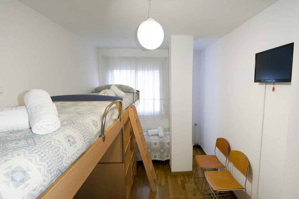 לוגו Hostal Lucus חדר תמונה