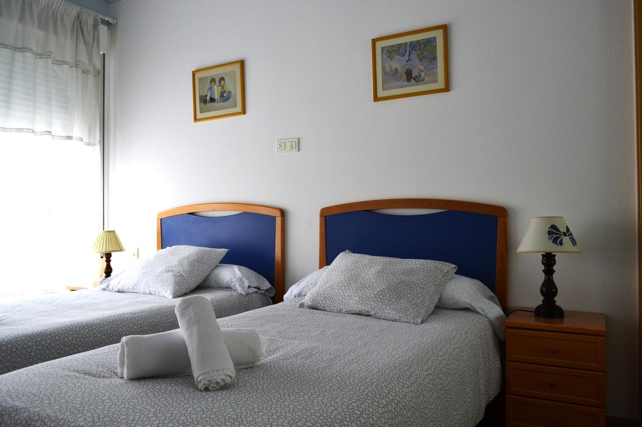 לוגו Hostal Lucus מראה חיצוני תמונה