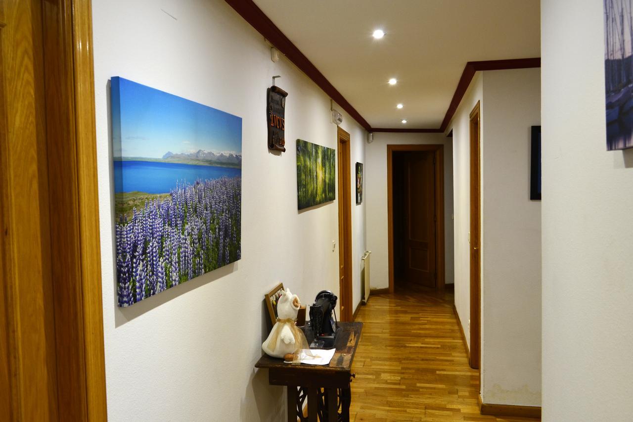 לוגו Hostal Lucus מראה חיצוני תמונה