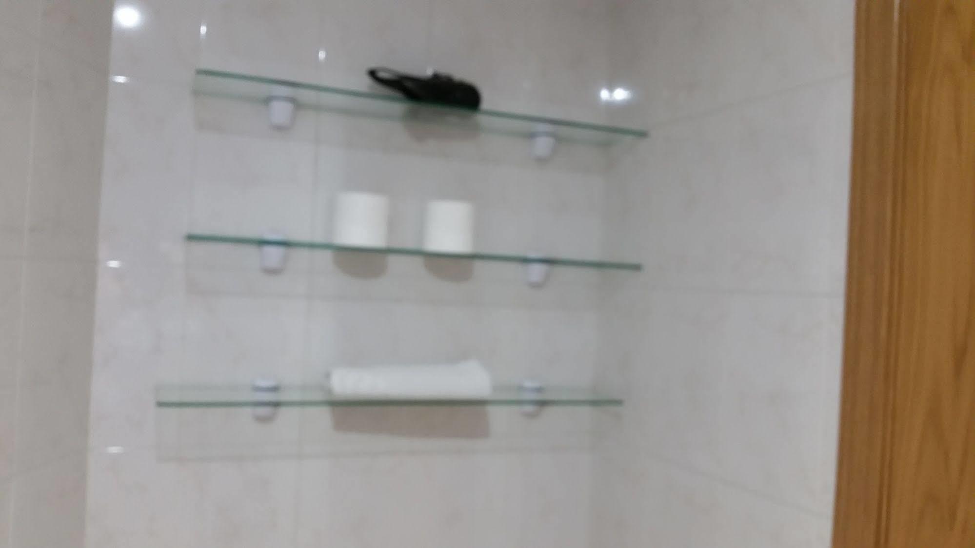 לוגו Hostal Lucus מראה חיצוני תמונה